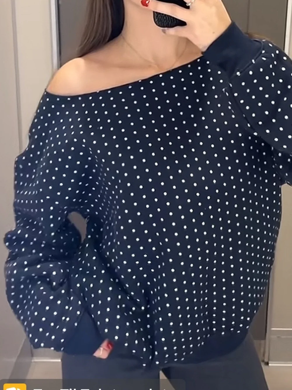 Wild Fable NWT Navy
Blue/white Polka Dot Off The Shoulder Sweatshirt - Picture 2 of 7